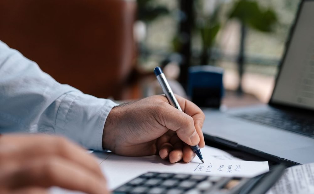 Do informe de rendimentos à situação regular